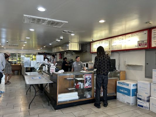 Hamburger Hut by null