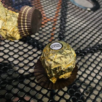 Ginza Sushi - Free chocolates for Valentine's! - Sushi Bars Near Me - Honolulu, Hawaii Ginza Sushi - Free chocolates for Valentine's! - Sushi Bars Near Me - Honolulu, Hawaii