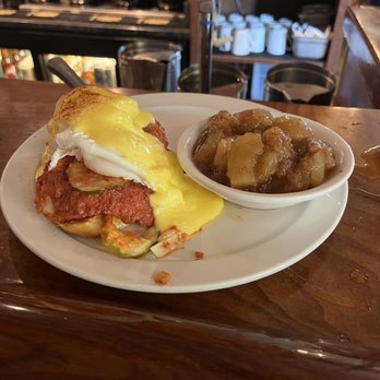 Victorian Cafe - Hot chicken benedict - Breakfast & Brunch Near Me - Bend, Oregon Victorian Cafe - Hot chicken benedict - Breakfast & Brunch Near Me - Bend, Oregon