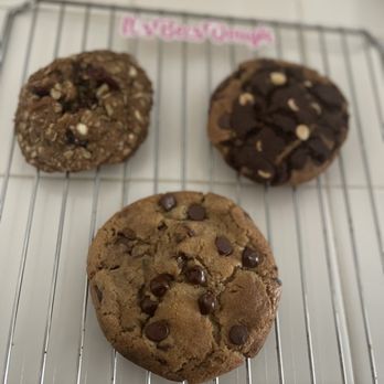 It’s Becs Dough - three cookies on a cooling rack - Desserts Near Me It’s Becs Dough - three cookies on a cooling rack - Desserts Near Me