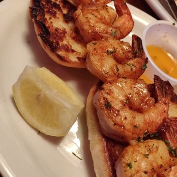 Texas Roadhouse - Grilled shrimps with lemon, tosted roll, and delicious butter Dip sauce - Steakhouses Near Me - Olathe, Kansas Texas Roadhouse - Grilled shrimps with lemon, tosted roll, and delicious butter Dip sauce - Steakhouses Near Me - Olathe, Kansas