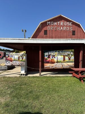 Montrose Orchards