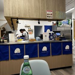 Food prep and cashier station