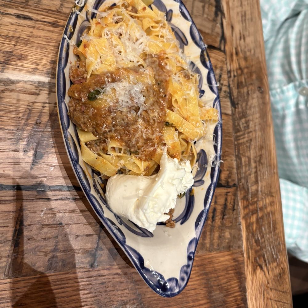 Lodge Kitchen - Tagliatelle Bolognese - New American Near Me - Sunriver, Oregon Lodge Kitchen - Tagliatelle Bolognese - New American Near Me - Sunriver, Oregon