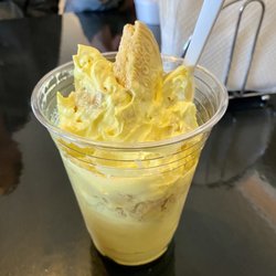 The Full Scoop - Lemon cyclone with golden Oreos