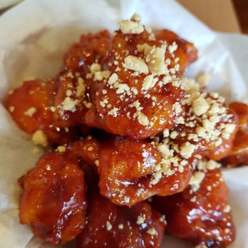 Dream Korean - Pollo fritto piccante (con arachidi) - Korean Near Me - Milan, Michigan Dream Korean - Pollo fritto piccante (con arachidi) - Korean Near Me - Milan, Michigan