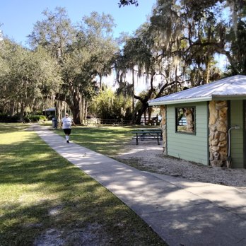 Gemini Springs Park - Spring house? Or Smoke house. It's a place to eat, no kitchen, so assume it's the Spring House - Parks Near Me - Debary, Florida