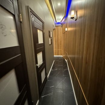 Spa Massage Broadway - Corridor - Massage Near Me - New York, New York Spa Massage Broadway - Corridor - Massage Near Me - New York, New York