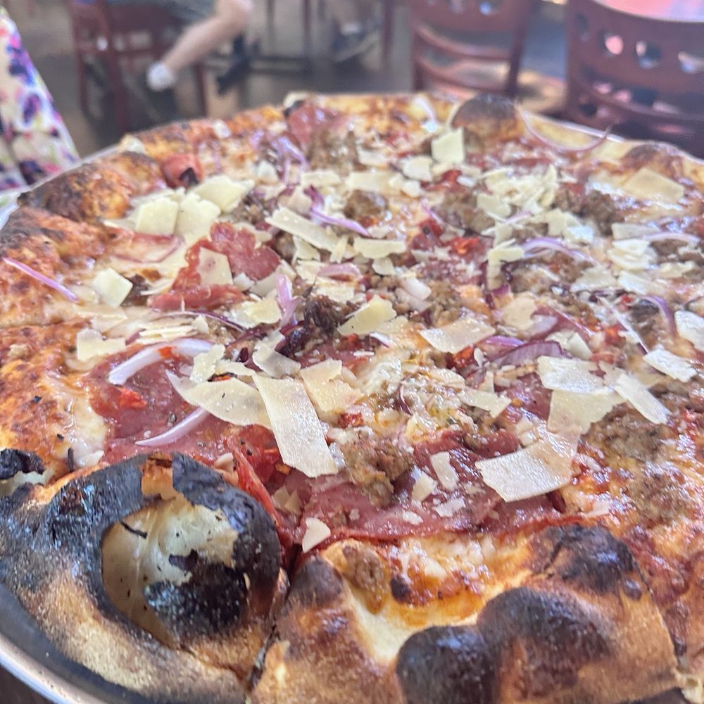 Mia's Brick Oven Pizza - Big Louie Pizza - Pizza Near Me - Cold Springs, California