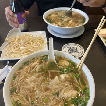 Mai's Restaurant - Chicken pho - Vietnamese Near Me - Houston, Texas Mai's Restaurant - Chicken pho - Vietnamese Near Me - Houston, Texas