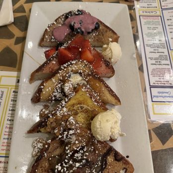 Batter & Berries - French Toast Flight - Breakfast & Brunch Near Me - Chicago, Illinois Batter & Berries - French Toast Flight - Breakfast & Brunch Near Me - Chicago, Illinois