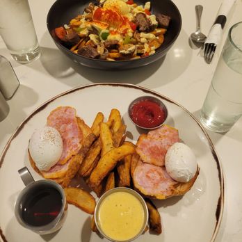 OEB Breakfast - Downtown - Breakfast & Brunch Near Me - Calgary, Alberta OEB Breakfast - Downtown - Breakfast & Brunch Near Me - Calgary, Alberta