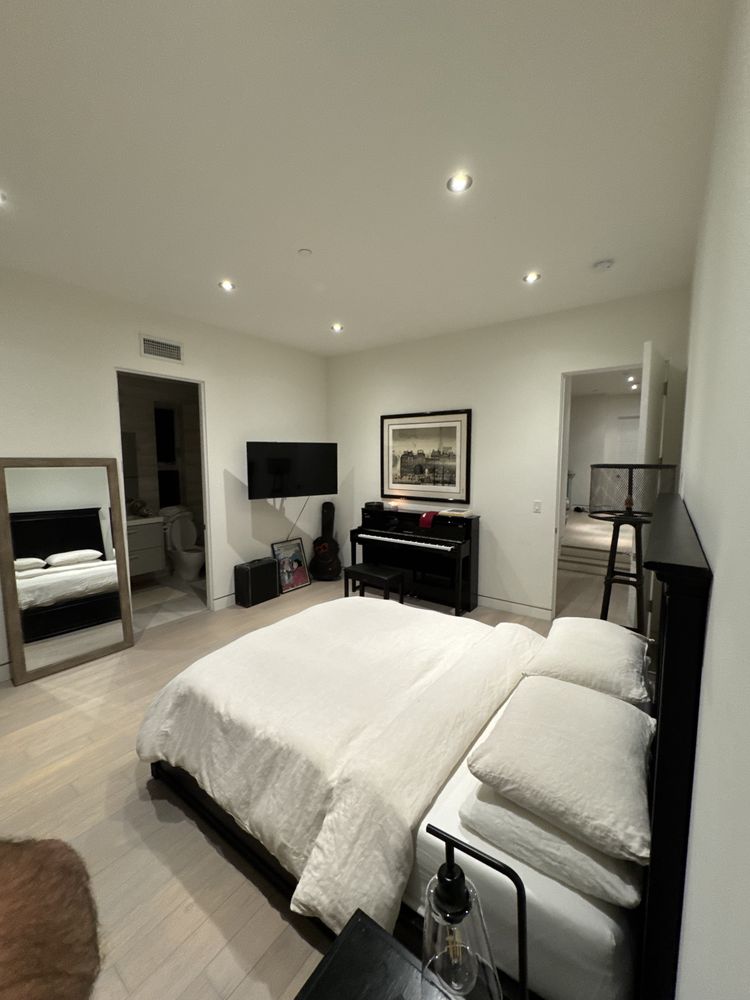 Pure Luxury Movers - veterans service organization in Los Angeles, CA