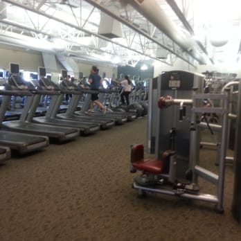 West Loop Athletic Club - Cardio and weight machines - Gyms Near Me - Chicago, Illinois