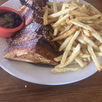Cafe Jolie - Monte Cristo - Breakfast & Brunch Near Me - Alameda, California