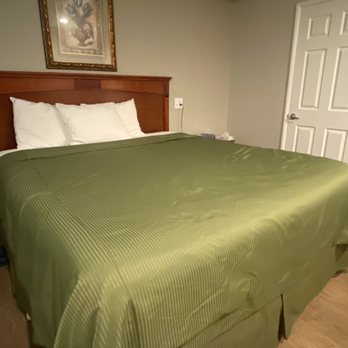 Motel Mediteran - Comfy bed king sized - Hotels Near Me - Escondido, California Motel Mediteran - Comfy bed king sized - Hotels Near Me - Escondido, California