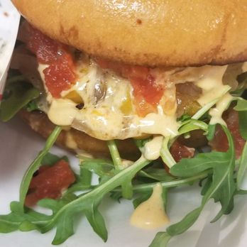 Lolly's Food Trolley - Burger yum - Food Trucks Near Me