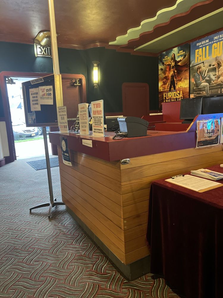 Social spots from Oswego Theatre