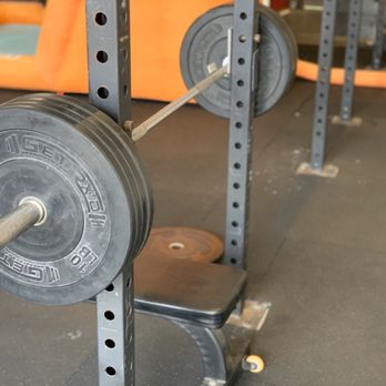 CrossFit GonZstronG - Bench press - Interval Training Gyms Near Me - Katy, Texas