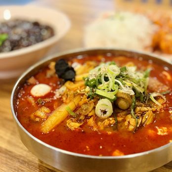 Jjamppong Zizon - Spicy seafood noodles (Jjamppong) - Noodles Near Me - Los Angeles, California Jjamppong Zizon - Spicy seafood noodles (Jjamppong) - Noodles Near Me - Los Angeles, California