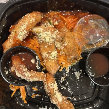 Urban Cellar - Calamari appetizer - American Near Me - West Des Moines, Iowa