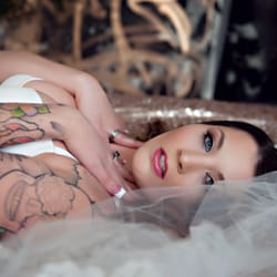 Monique Marie Photography - Monique Marie Photography Portland Boudoir Photography