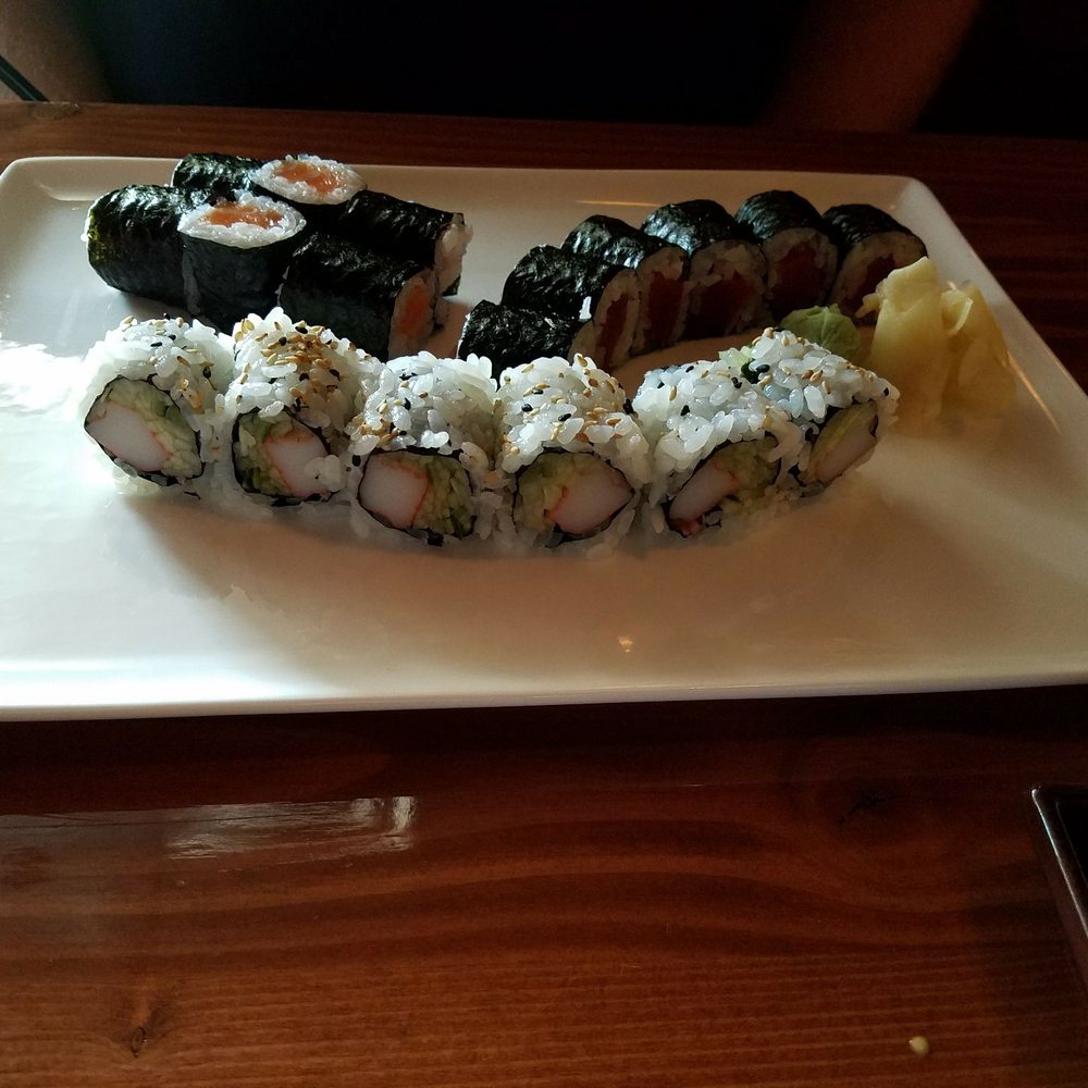 Fo Bistro - Maki A entree - Sushi Bars Near Me - Montclair, Virginia Fo Bistro - Maki A entree - Sushi Bars Near Me - Montclair, Virginia