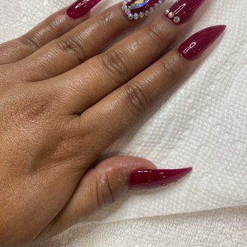 Unique Nails - Nail Salons Near Me - Irvine, California