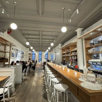HARBS SoHo - Bakeries Near Me - New York, New York