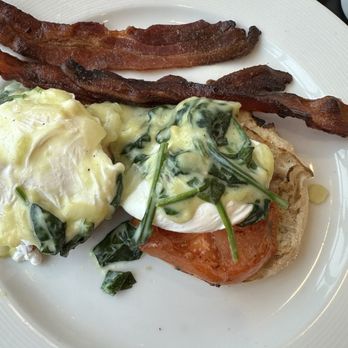 Green Mountain - Spinach eggs - Hotels Near Me - Stowe, Vermont