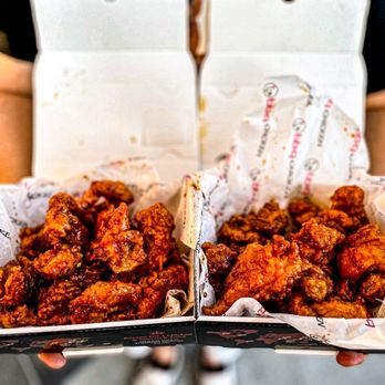 bb.q Chicken - Honey Garlic and Soy Garlic Boneless Fried Chicken - Chicken Wings Near Me - Cupertino, California