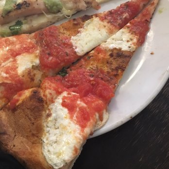 Juliana's - Margherita pizza - Pizza Near Me - Brooklyn, New York