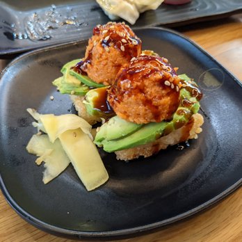Silverlake Ramen - Crispy rice with tuna - Ramen Near Me - Kirkland, Washington