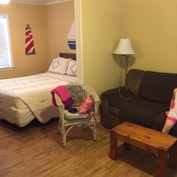 walk in view...clean, everything staged nice!