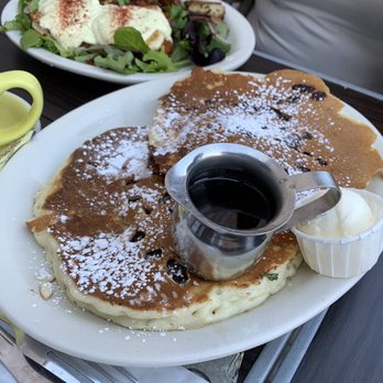 Millie's Cafe - Pasadena - Vegan Chocolate Chip Pancakes - Breakfast & Brunch Near Me - Pasadena, California Millie's Cafe - Pasadena - Vegan Chocolate Chip Pancakes - Breakfast & Brunch Near Me - Pasadena, California