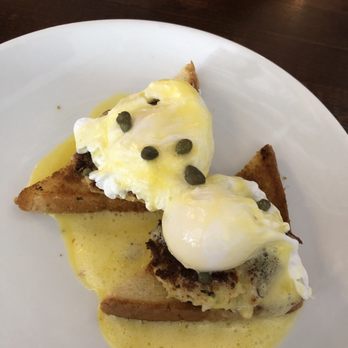 Brooklyn's Down South - Crab cake benedict on toast - Southern Near Me - Buda, Texas Brooklyn's Down South - Crab cake benedict on toast - Southern Near Me - Buda, Texas