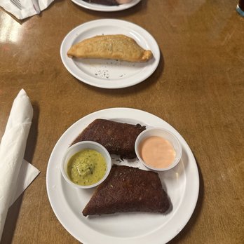 787 Restaurant & Bar - Alcapurrias De Jueyes - Bars Near Me - El Paso, Texas