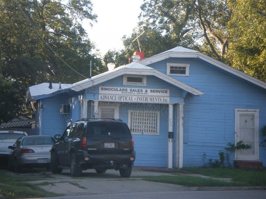 Advance Optical & Instruments