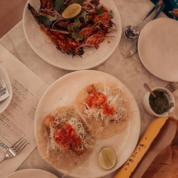 Este - Fish tacos + camerones - Seafood Near Me - Austin, Texas