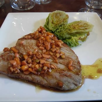 Le Carré - Thon rouge mi-cuit, sauce vierge à la mangue, pomme verte et maïs, sucrine snackée - French Near Me - Metz, 57