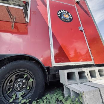 Single Fin - Food Trucks Near Me - Wheeler, Oregon Single Fin - Food Trucks Near Me - Wheeler, Oregon