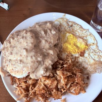 Cafe Le Creme - Chorizo Biscuits & Gravy - Pancakes Near Me - Cudahy, Wisconsin Cafe Le Creme - Chorizo Biscuits & Gravy - Pancakes Near Me - Cudahy, Wisconsin