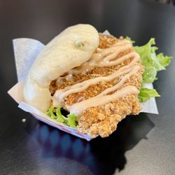Teawich - Friend chicken Bao with green onion Gua Bao.