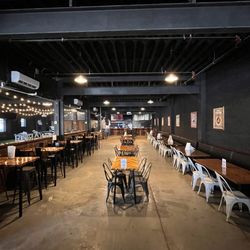 Paris Station - Tap room space