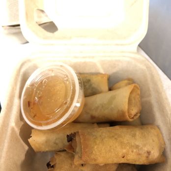 Djan's Thai Restaurant - Fried veggie roll - Thai Near Me - Seattle, Washington