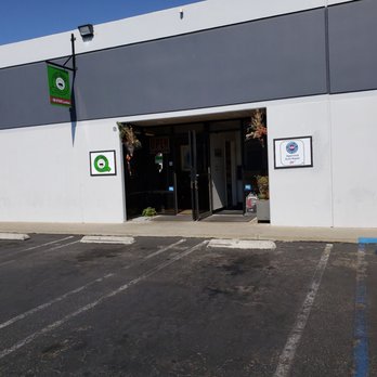 Just Smogs - Smog Check Stations Near Me - Huntington Beach, California