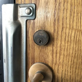 B1 Locksmith - Mesa - We provide locksmith services at a professional way with 100% satisfaction. Call Us Now @ 480-550-8811 http://b1locksmith.com/mesa-locksmith - Keys & Locksmiths Near Me