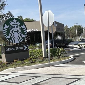 Starbucks - Coffee & Tea Near Me - Inverness, Florida