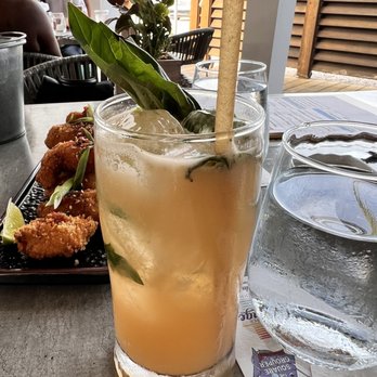 Square Grouper - Islamorada - Yummy alcoholic drink - Seafood Near Me - Islamorada, Florida