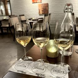 Echelon Wine Bar - Wine flight